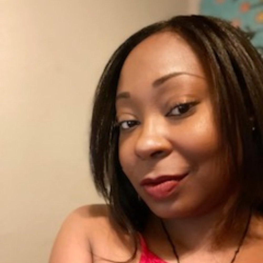 Meet your Posher, Tia